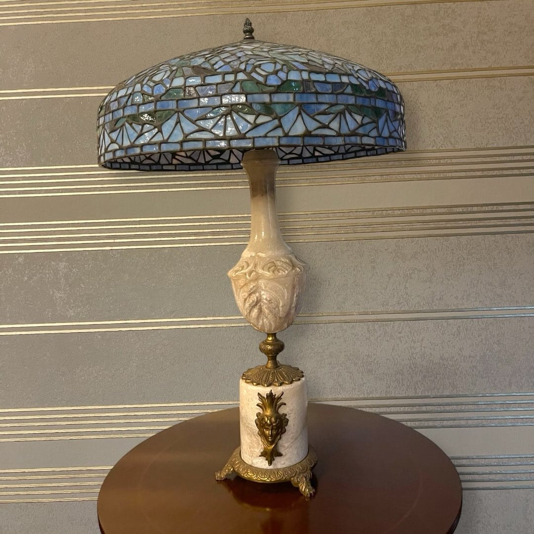 Stained glass lamp