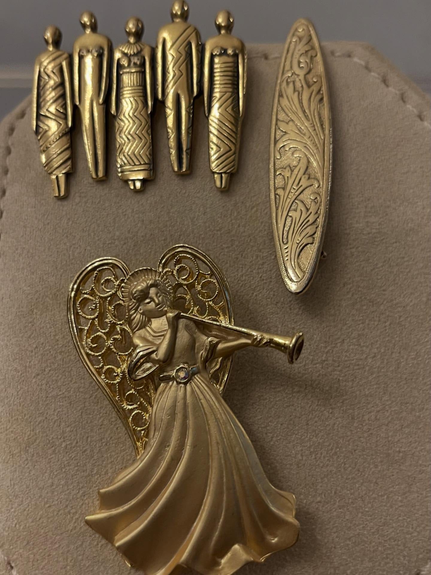 Vintage brooches