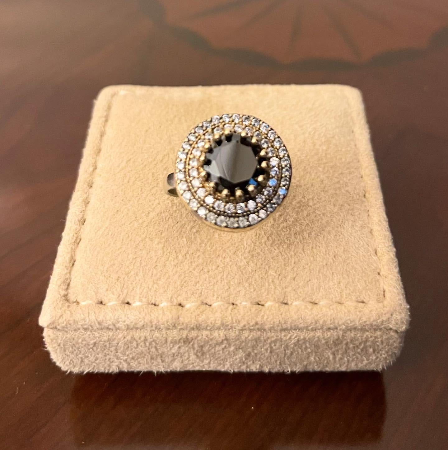 Vintage zirconia ring