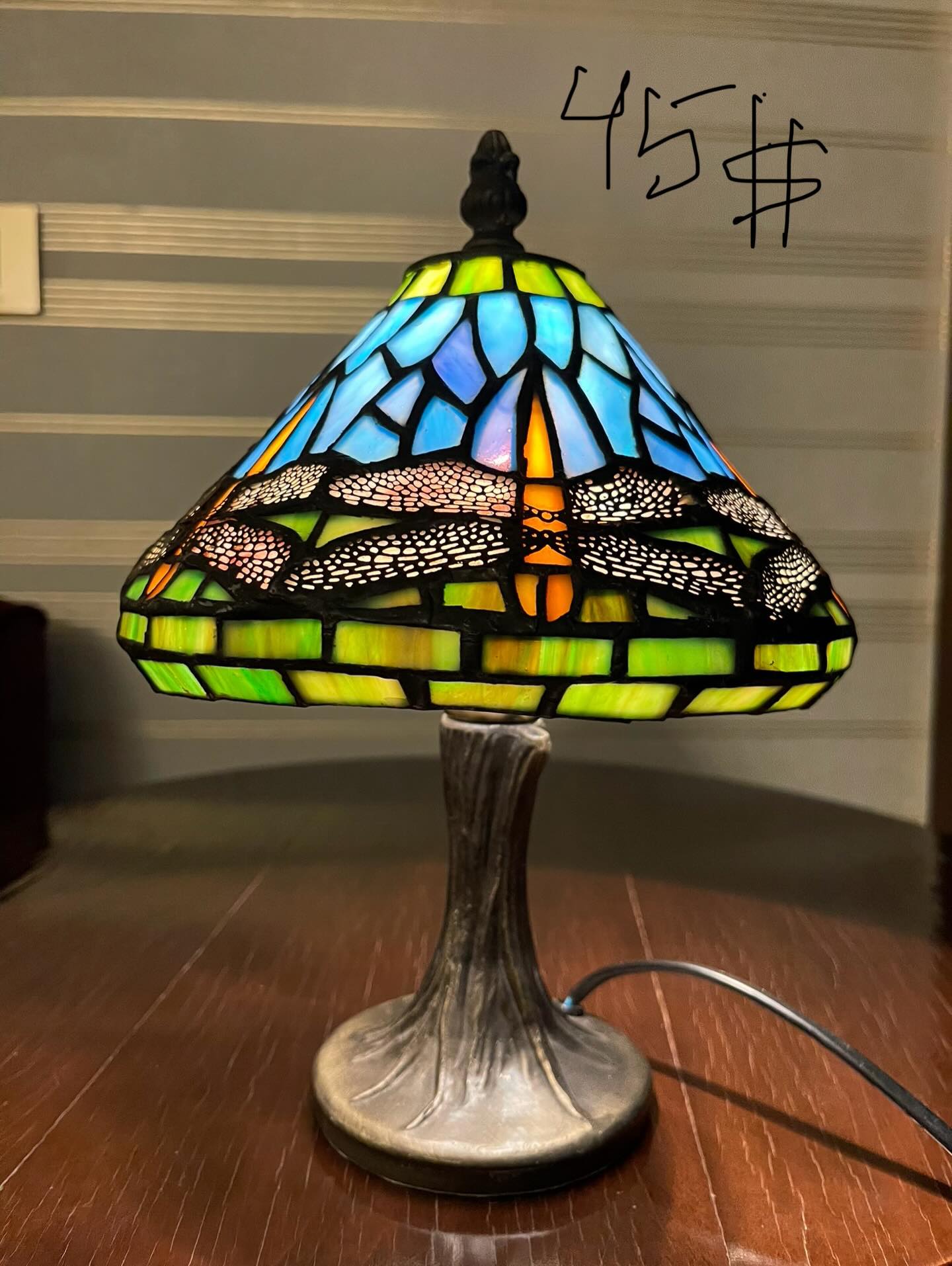 Glass tinted lamp